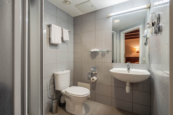 Hotel Conti (Vilnius)